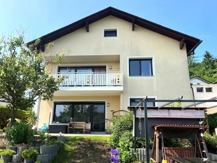 Schöner Wohnen in einem Zweifamilienhaus! Optimale Pärchenwohnung! Perfekt für Ihr Home-Office!