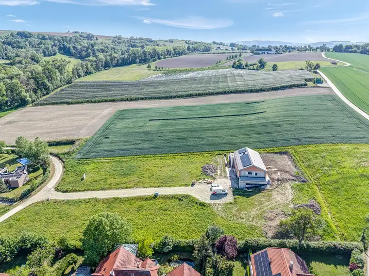 Sonniger Baugrund in der Scharten - Wohnen am Feldrand - derzeit unverbaubarer Blick - Ruhelage am Feldrand