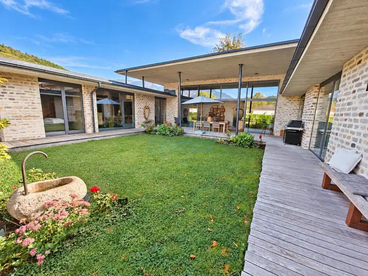 Neubauvilla in Bad Ischl – 337 m² auf einer Ebene, Raumhöhen bis 4 m und Smart Home