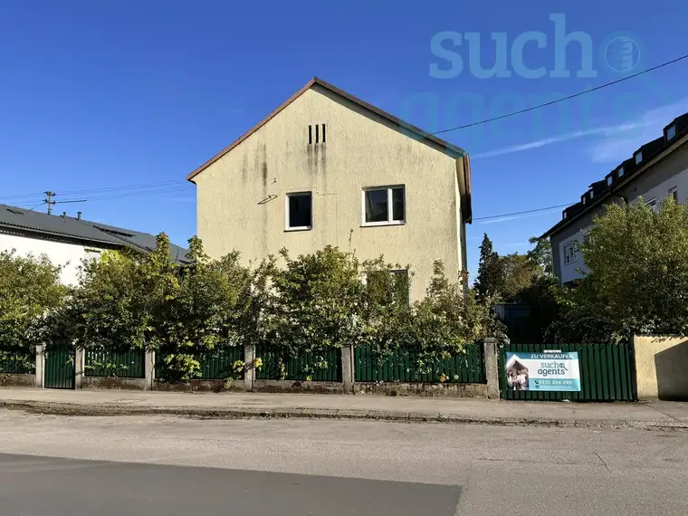 Grundstück mit genehmigten Bauprojekt Nähe Wasserwald