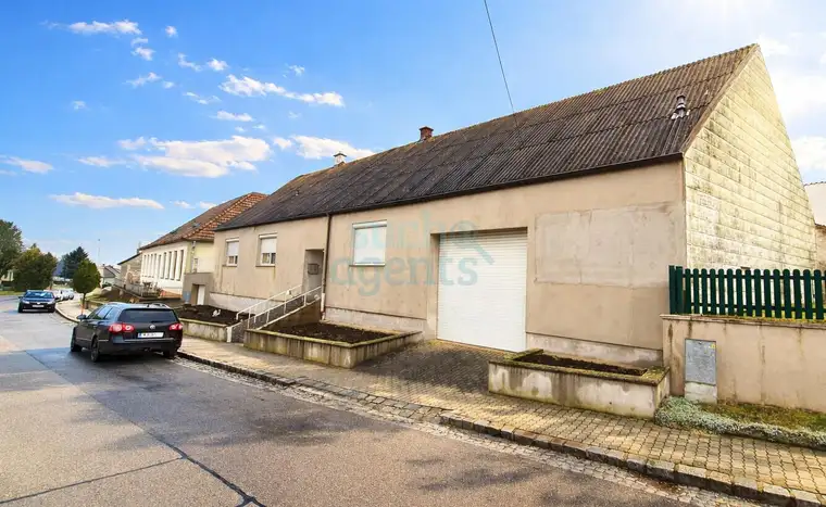Neuer Preis! Landhaus in absoluter Grünruhelage zu verkaufen ! über 1.600 m² Grund !