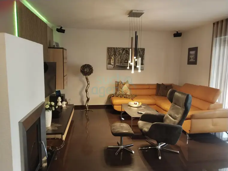 Ein/Zweifamilienhaus als vollausgestattete Premium-Residenz