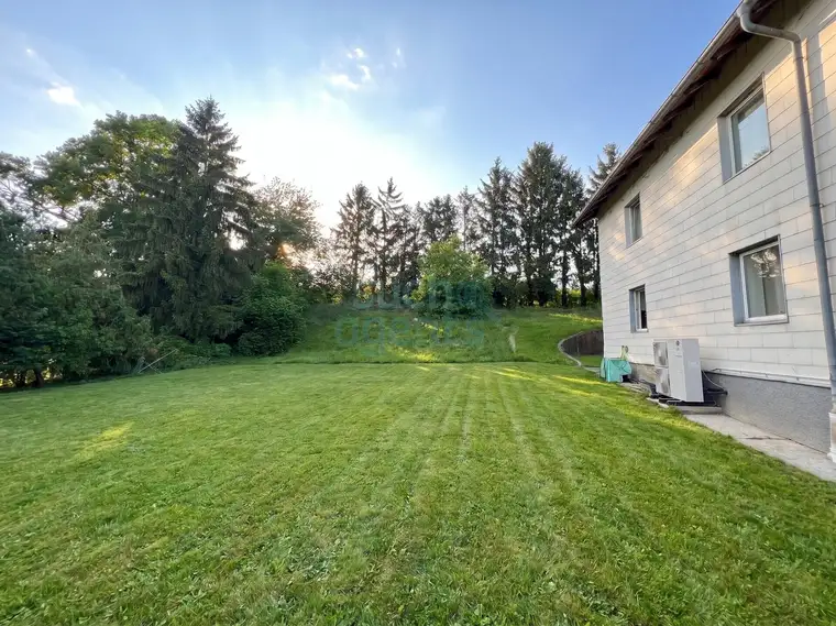 Großzügiges, saniertes Familienhaus mit Terrasse, Garten und Blick auf die Burg Neulengbach