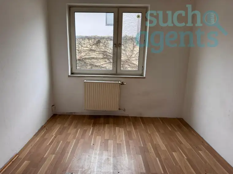 Sanierungsbedürftiges Zweifamilienhaus Nähe Wasserwald