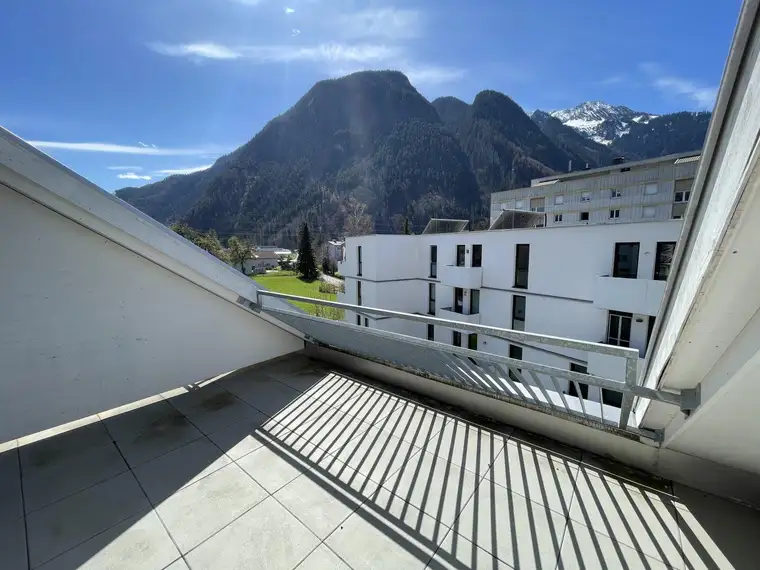 Modernes Reihenhaus für junge Familien in ruhiger Lage mit traumhaftem Bergblick
