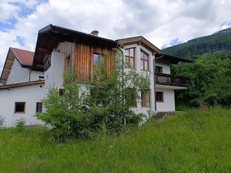 Perfekt und einzigartig, für Private oder Bauträger, Haus mit großem Grundstück in Rinn