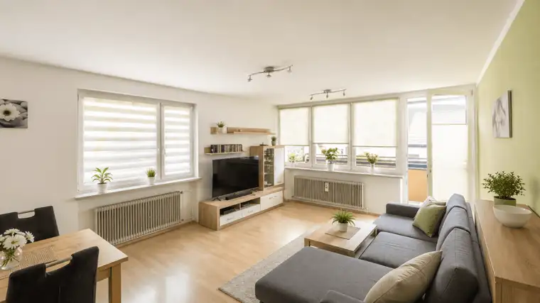 Nur 3 Km bis Neumarkt: 2 Zimmer Wohnung mit Loggia