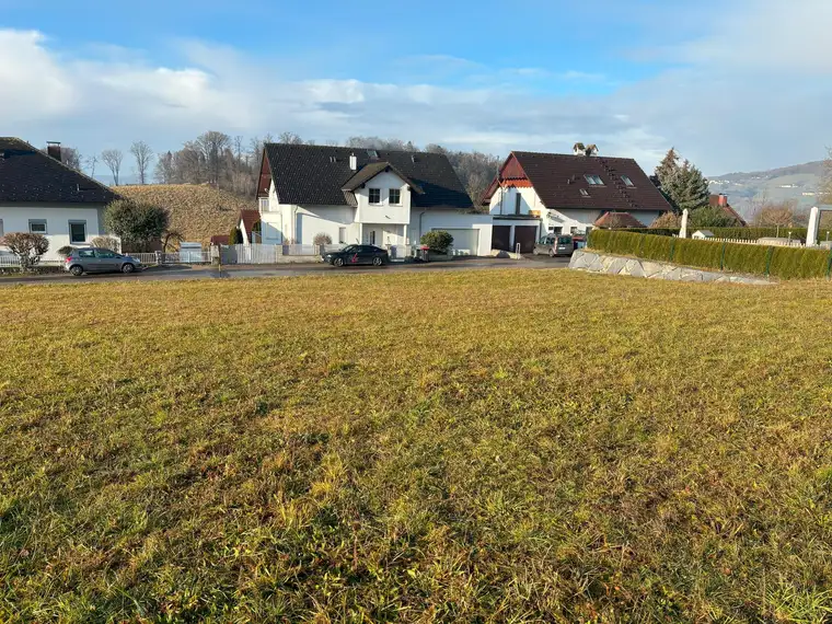 sonniges Grundstück in Top Lage von Engerwitzdorf
