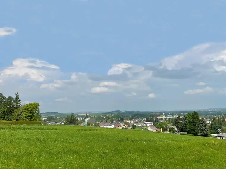 714m² großes Baugrundstück in Eberschwang