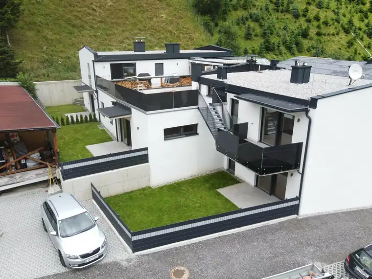 ERSTBEZUG: Dachgeschosswohnung mit 37 m² Terrasse