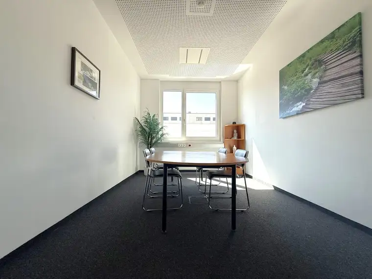 Modern. Flexibel. Optimal gelegen. – Büroflächen im Tirol Center Kematen zu vermieten
