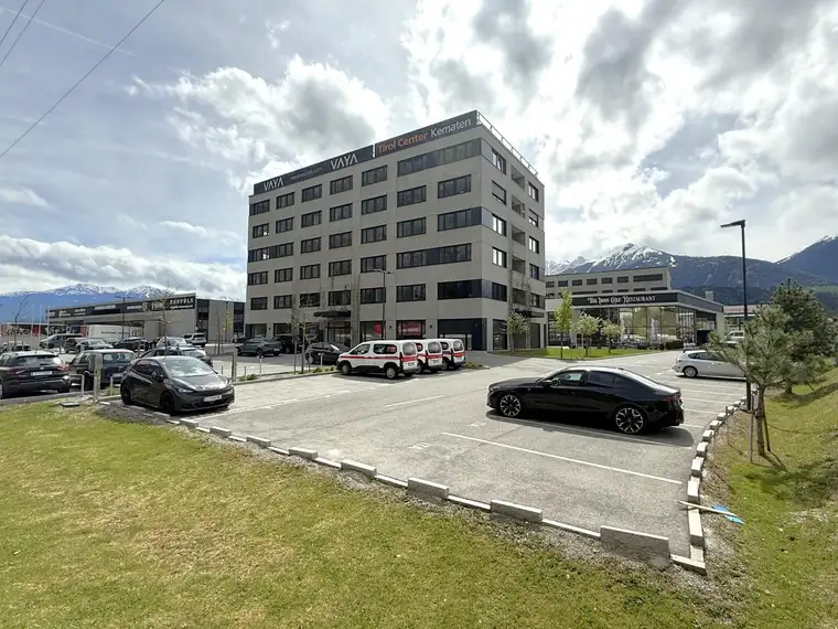 Modern. Flexibel. Optimal gelegen. – Büroflächen im Tirol Center Kematen zu vermieten