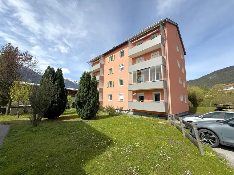 Charmante 3-Zimmer-Wohnung mit Balkon und herrlichem Ausblick – sofort bezugsfertig!