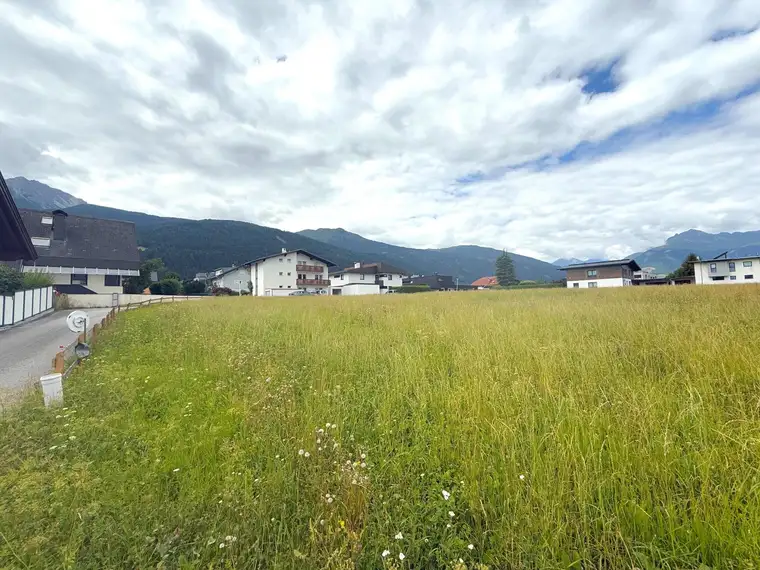 Baugrundstück in bester Sonnenlage von Götzens – Ein Traumgrundstück wartet auf Sie!