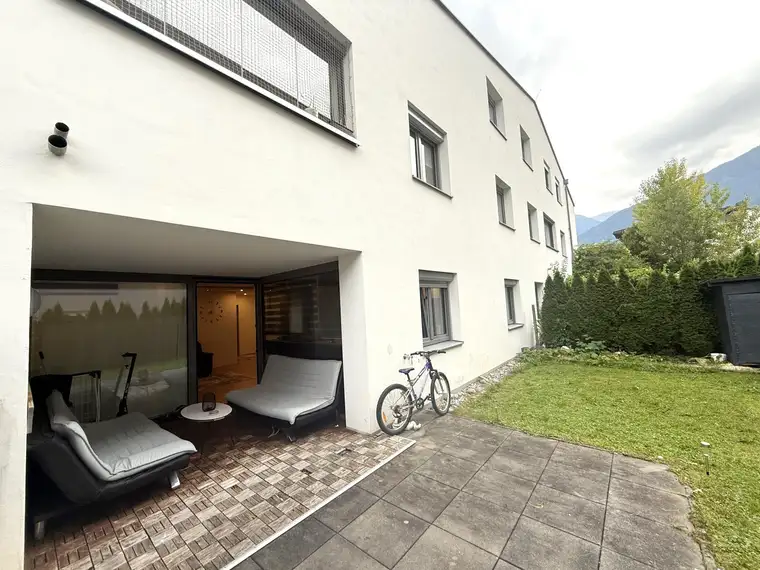 Wohnen im Zentrum: Neuwertige 3-Zimmer Gartenwohnung