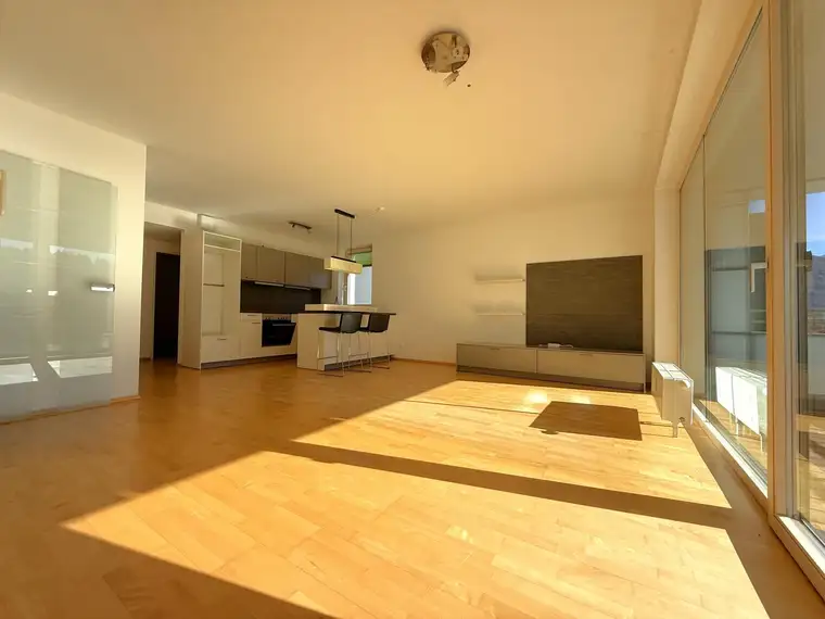 Wohnen in Ruhelage: 3-Zimmer Wohnung in Mutters