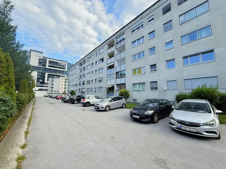 Stilvoll saniert &amp; sofort bezugsbereit