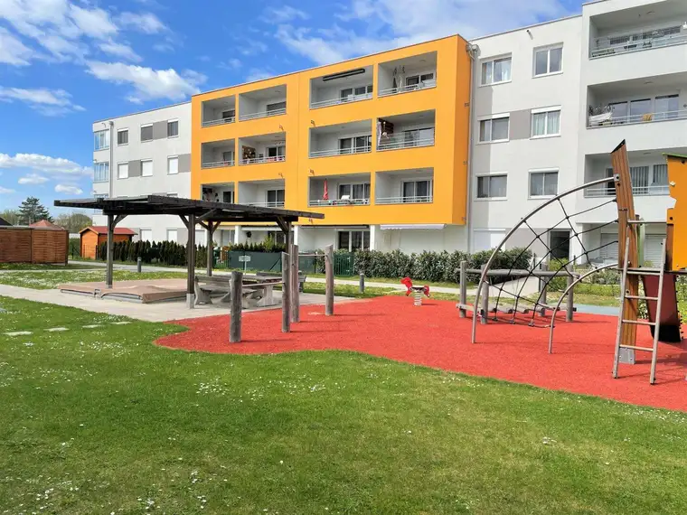 Neuwertige 3-Zimmer Norikum-Wohnung mit einem gemütlichen Garten