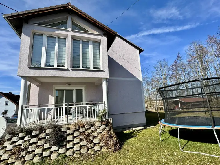 Attraktives Mehrfamilienhaus in Sankt Marien – Ihr neues Zuhause wartet!