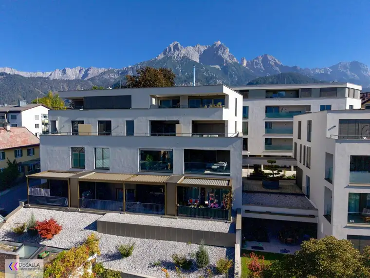Moderne 80qm Wohnung in zentraler Lage mit Tiefgarage Terrasse und Bergblick mitten im Zentrum - Baujahr 2021