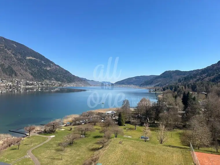 SEEWOHNUNG-Garconniere mit direkten Seezugang, Loggia und Freizeitwohnsitzwidmung am Ossiacher See