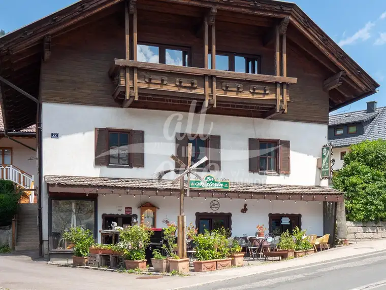 Gastronomiebetrieb im Herzen von Bad Kleinkirchheim – Restaurant mit Café!- zu verpachten -