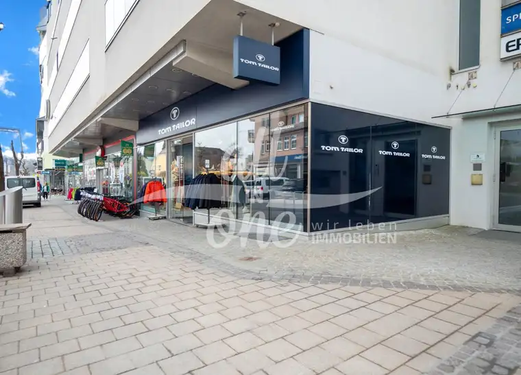 Renditestarkes Anlageobjekt: Geschäftslokal in Feldkirchen mit sicherer Rendite und 2 Tiefgaragenplätzen!