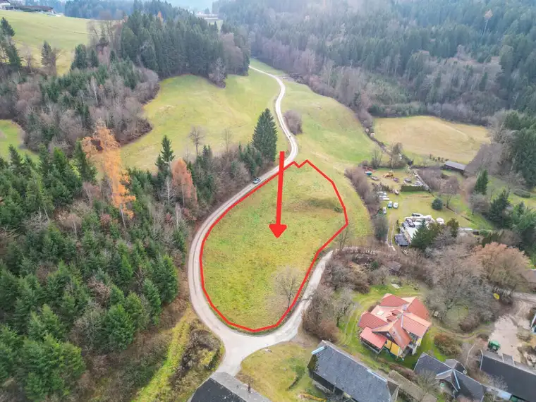 Großzügiges Baugrundstück in Moosburg – ideal für Wohnprojekt oder weitläufige Bebauung