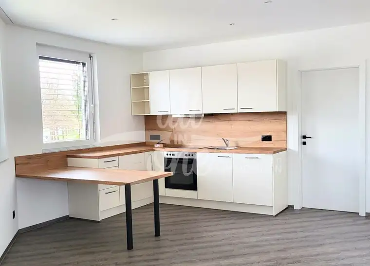 Helle und sanierte 2-Zimmer-Wohnung zu vermieten