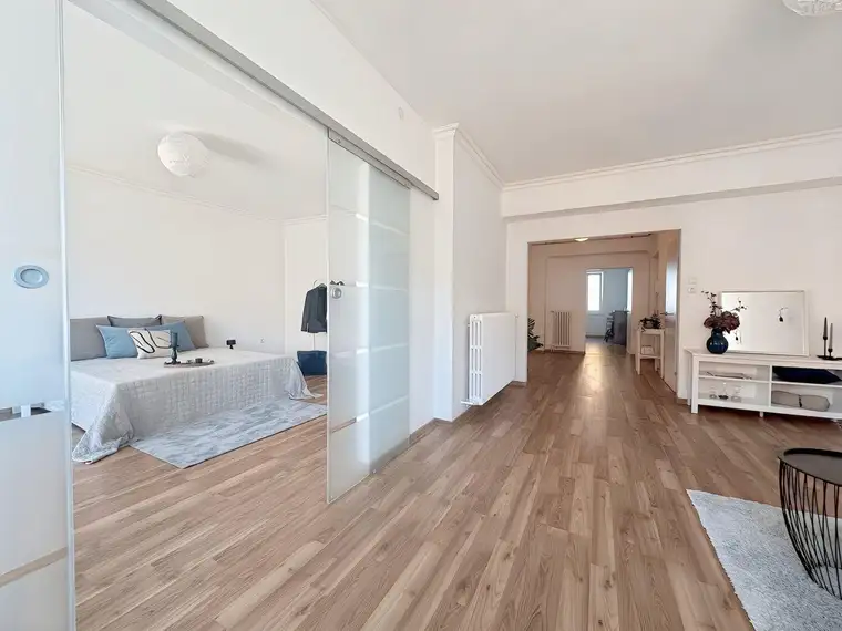 Zentral. Modern. Bezugsfertig - Traumhafte neu renovierte 3 Zimmer Wohnung im Herzen von Wiener Neustadt