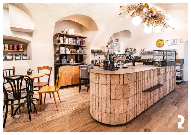ATTRAKTIVE GEWERBEINVESTITION - ETABLIERTES CAFÉ ALS MIETER