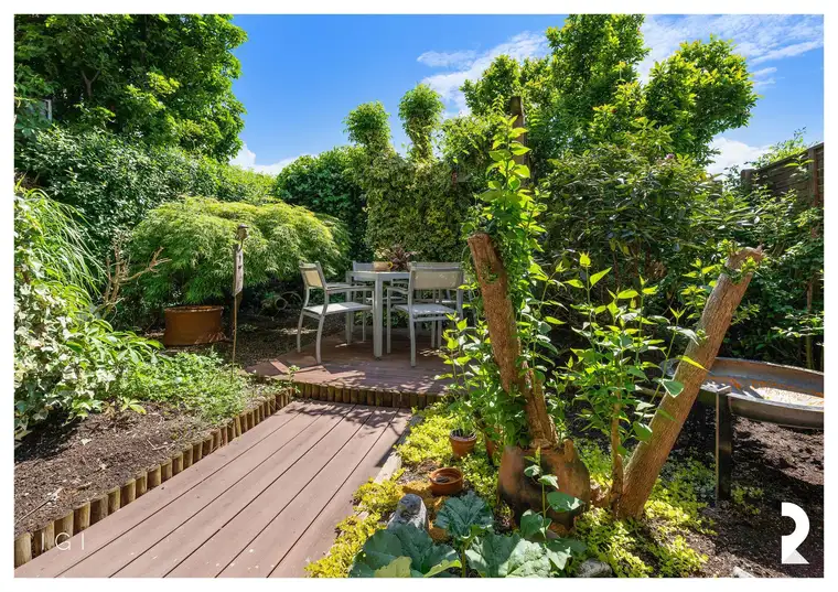 REIHENHAUS MIT GARTEN UND BALKON IN ZENTRALER LAGE IN KLAUS