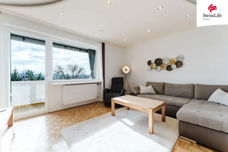 Wohnen mit Weitblick | Schöne, helle 4-Zimmer-Wohnung mit Loggia und Traunsteinblick