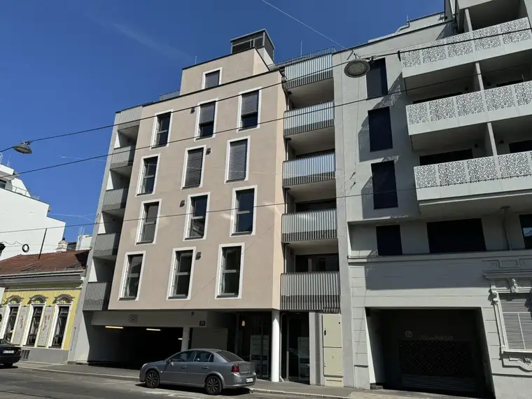 NEUBAU - ERSTBEZUG - GESCHÄFTSFLÄCHE - STARKE FREQUENZ NÄHE KAGRANER PLATZ U1