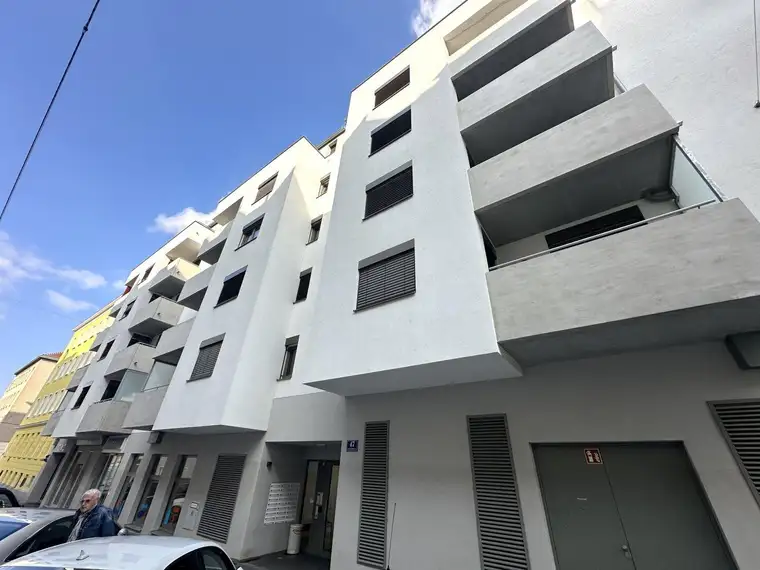 *VDN 45-49* Wunderschöne 3-Zimmer Wohnung mit zentraler Begehbarkeit in ruhiger Lage!
