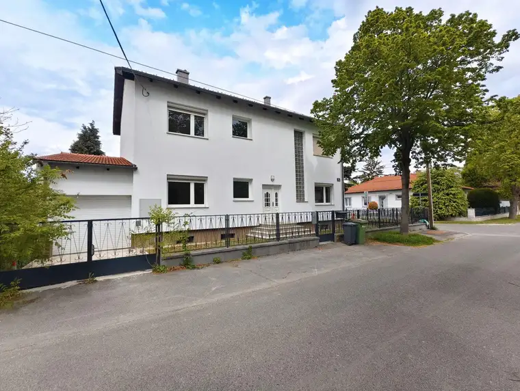 Provisionsfrei - Modernes Einfamilienhaus mit 2 Wohneinheiten in Ruhelage – Eigengrund - Viele Extras für ihr Wohlbefinden