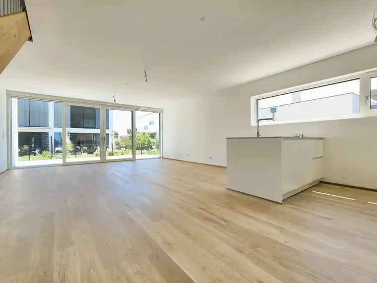 Moderne Doppelhaushälfte in Fels am Wagram - Erstbezug mit Garten, Terrasse &amp; Stellplätzen - Seezugang