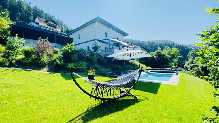 Traboch: Einziehen statt bauen – hochwertiges Einfamilienhaus inkl. Panoramablick &amp; traumhafter Ruheoase mit Pool