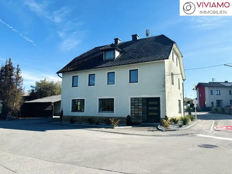 Mehrparteienhaus I 4 x Wohnungen I 1 x Gastronomie I Zentrumslage