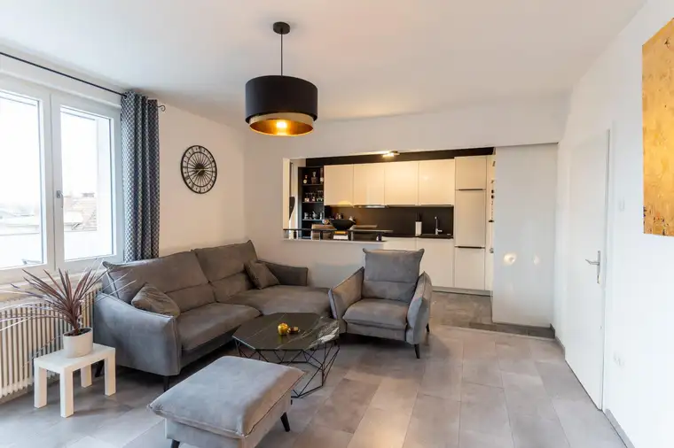 Neuer Preis: Moderne 3-Zi-Wohnung in Wels, vollsaniert mit Balkon, Garten &amp; Einbauküche