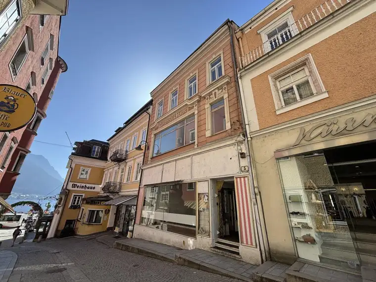 Entwicklungsobjekt mit Seltenheitswert – Zinshaus in Toplage von Gmunden!