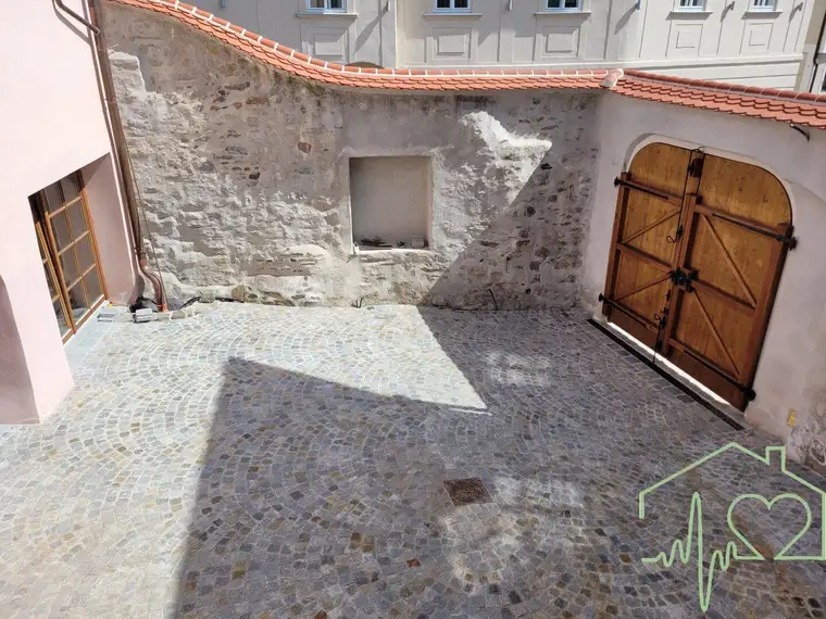Großzügige, helle Familienwohnung mit Panoramablick!