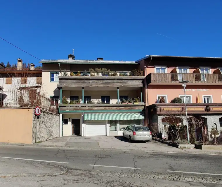 Großzügiges Haus mit 2 Wohneinheiten in Greifenburg