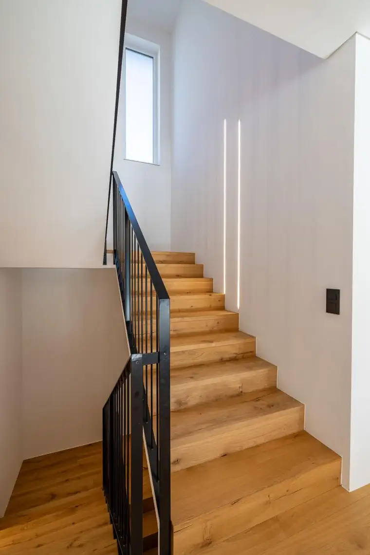 Exklusives Einfamilienhaus mit Pool, Photovoltaik &amp; Doppelgarage – Luxus und Nachhaltigkeit vereint!