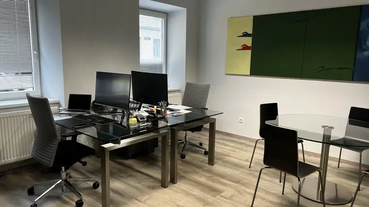 1230 Wien: Möbliertes Kleinbüro zu mieten