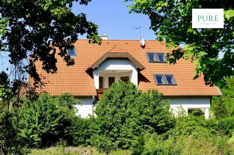 GEDIEGEN &amp; SCHÖN -Landhaus in 1A Bauqualität mit mediterranem Outdoor Bereich in Traumlage!