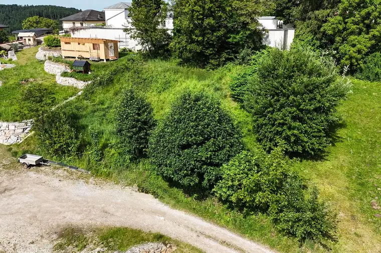 Schönes Baugrundstück in Hanglage mit tollem Ausblick.Wallfahrtsort - Maria Schmolln
