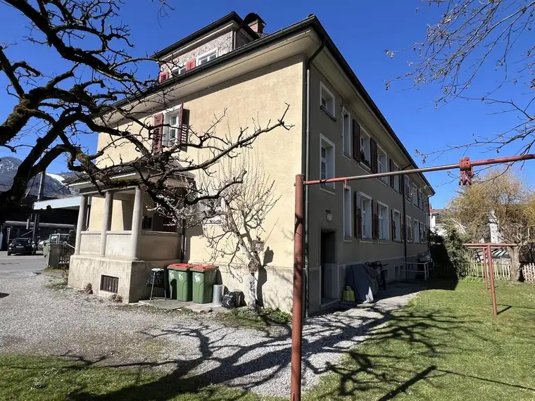 CHARMANTE 4 ZIMMER WOHNUNG IN ZENTRALER LAGE