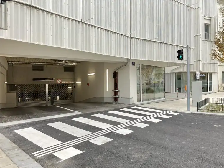 Garagenplätze in der Penzinger Straße 76, 1140 Wien zu verkaufen!