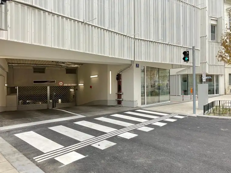 Garagenplätze in der Penzinger Straße 76, 1140 Wien zu verkaufen!